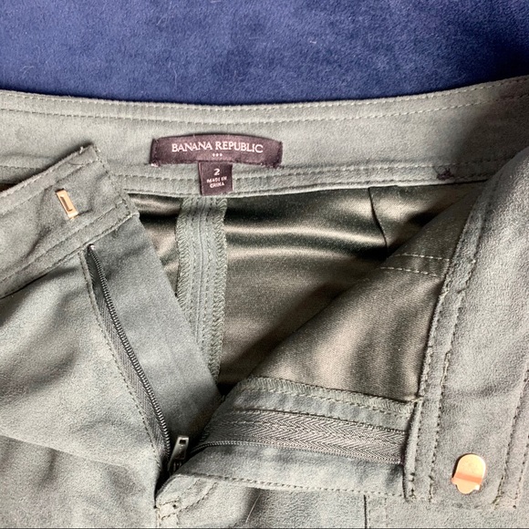Banana Republic Dark Green Vegan Suede Skirt~ 2 - Picture 3 of 5